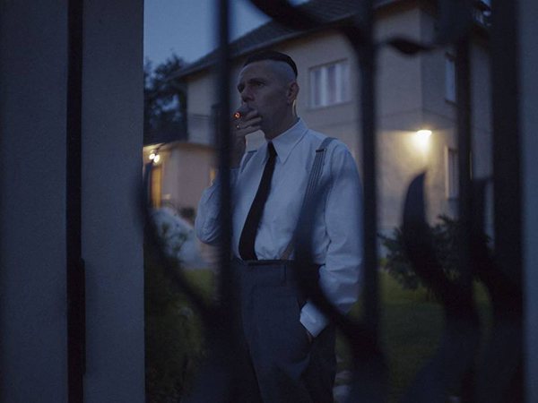 Érdekvédelmi terület filmkritika