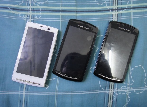 se-xperia-play-010411-06