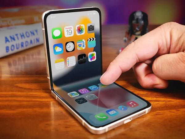 HWSW: Egyhamar nem jön hajtogatható iPhone
