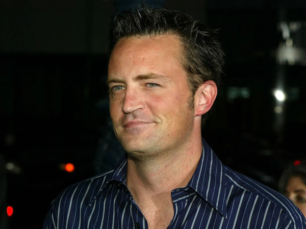 Elhunyt Matthew Perry, a Jóbarátok sztárja